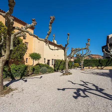 Les Hippocampes By Interhome Le Pradet